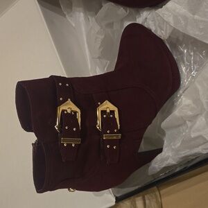 Heels booties, 6.5, burgundy, Guess